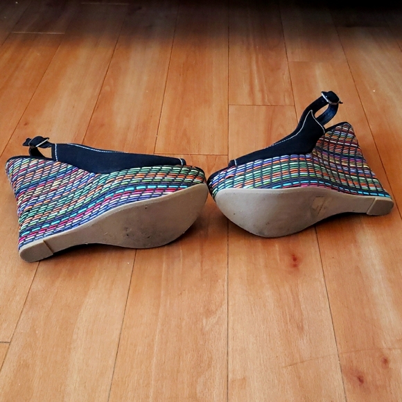 Two Lips Wedge Multi-colored Sandals - Picture 4 of 4